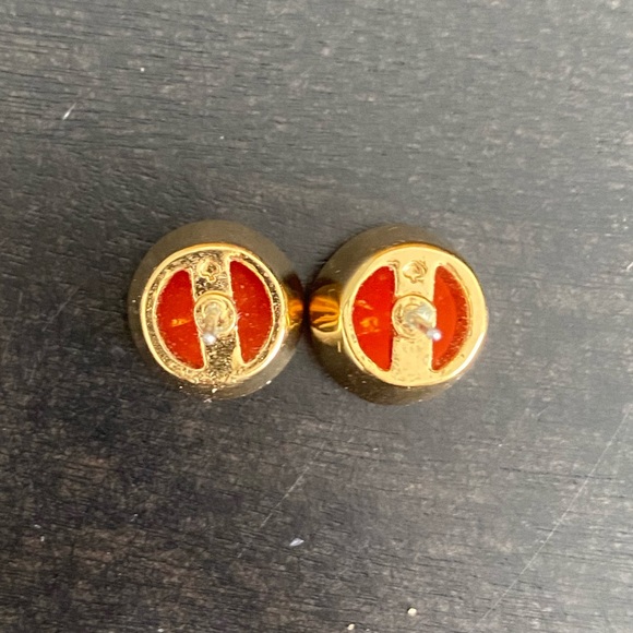 Designer Stud Earrings - Picture 3 of 7